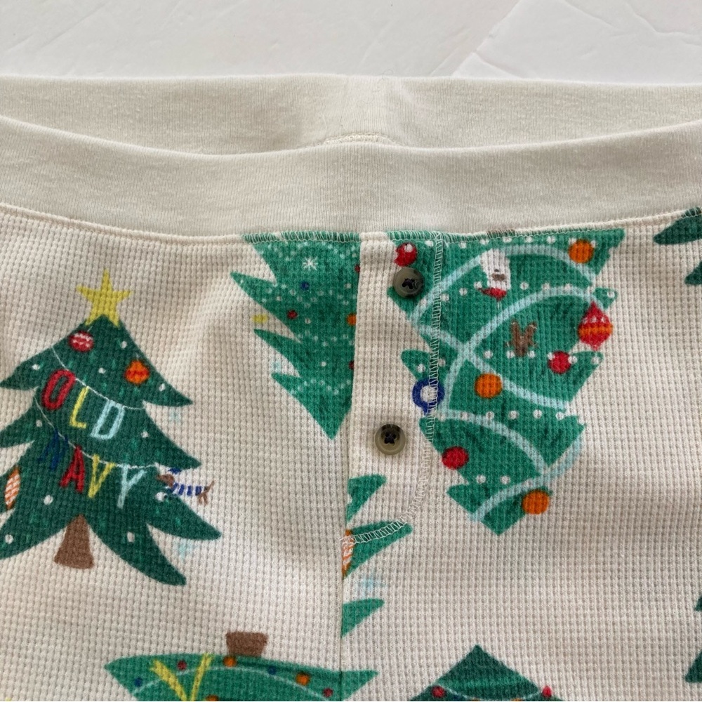 Old Navy / Christmas tree thermal pajamas - Picture 9 of 13